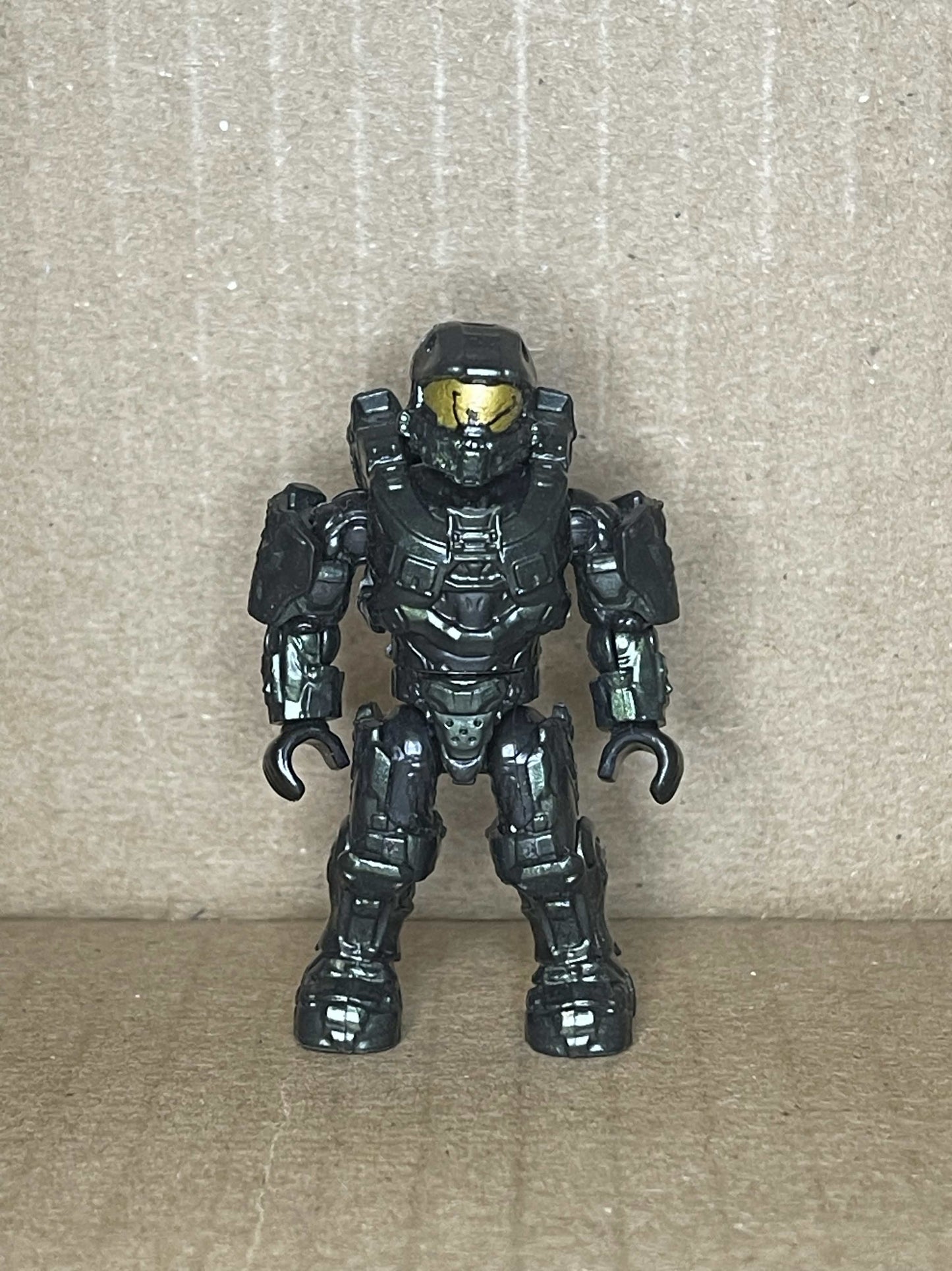 MK VI Master Chief (Attack Guasshog, Cracked Visor)