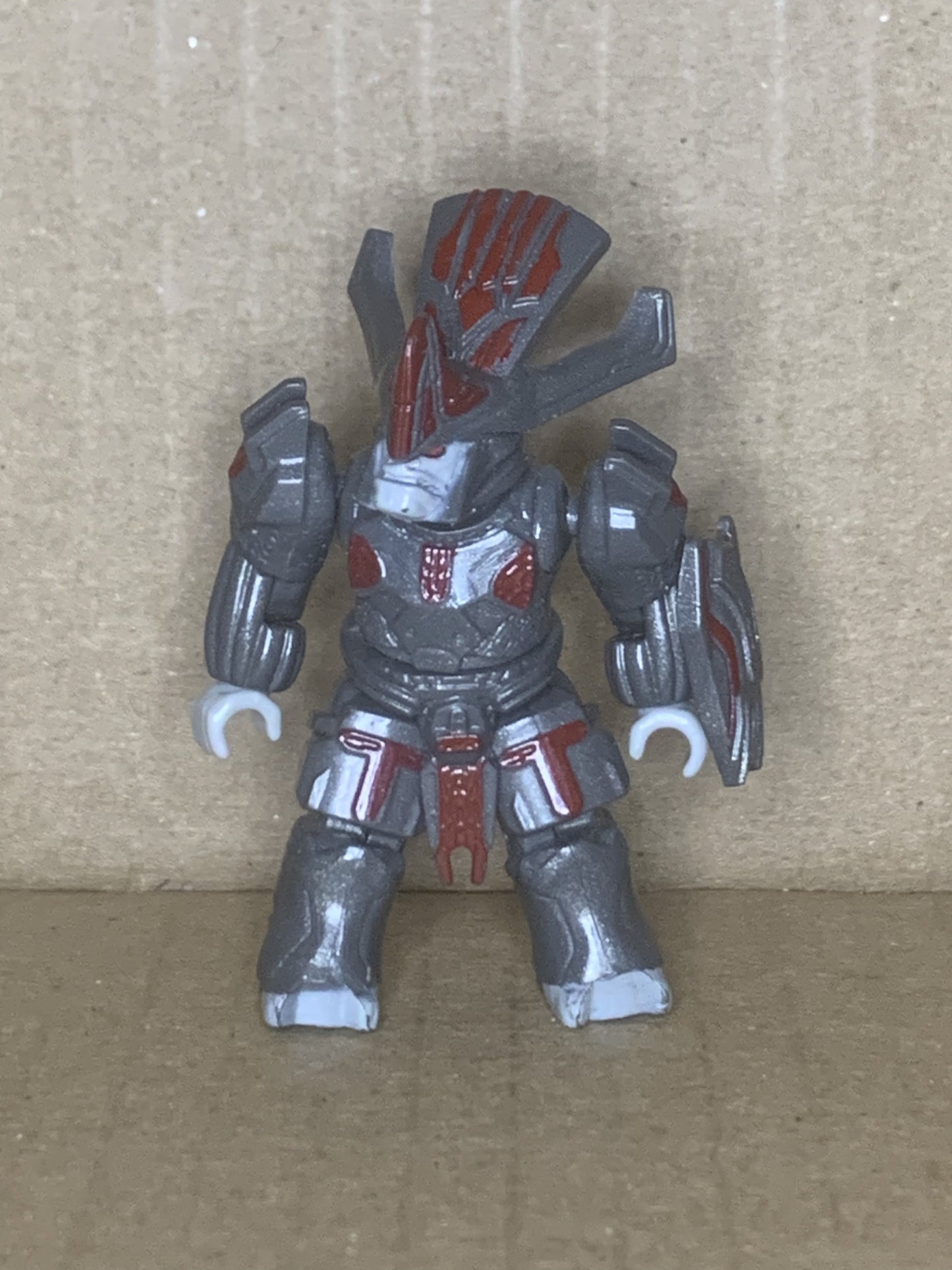 Brute Chieftain (Dark Red)