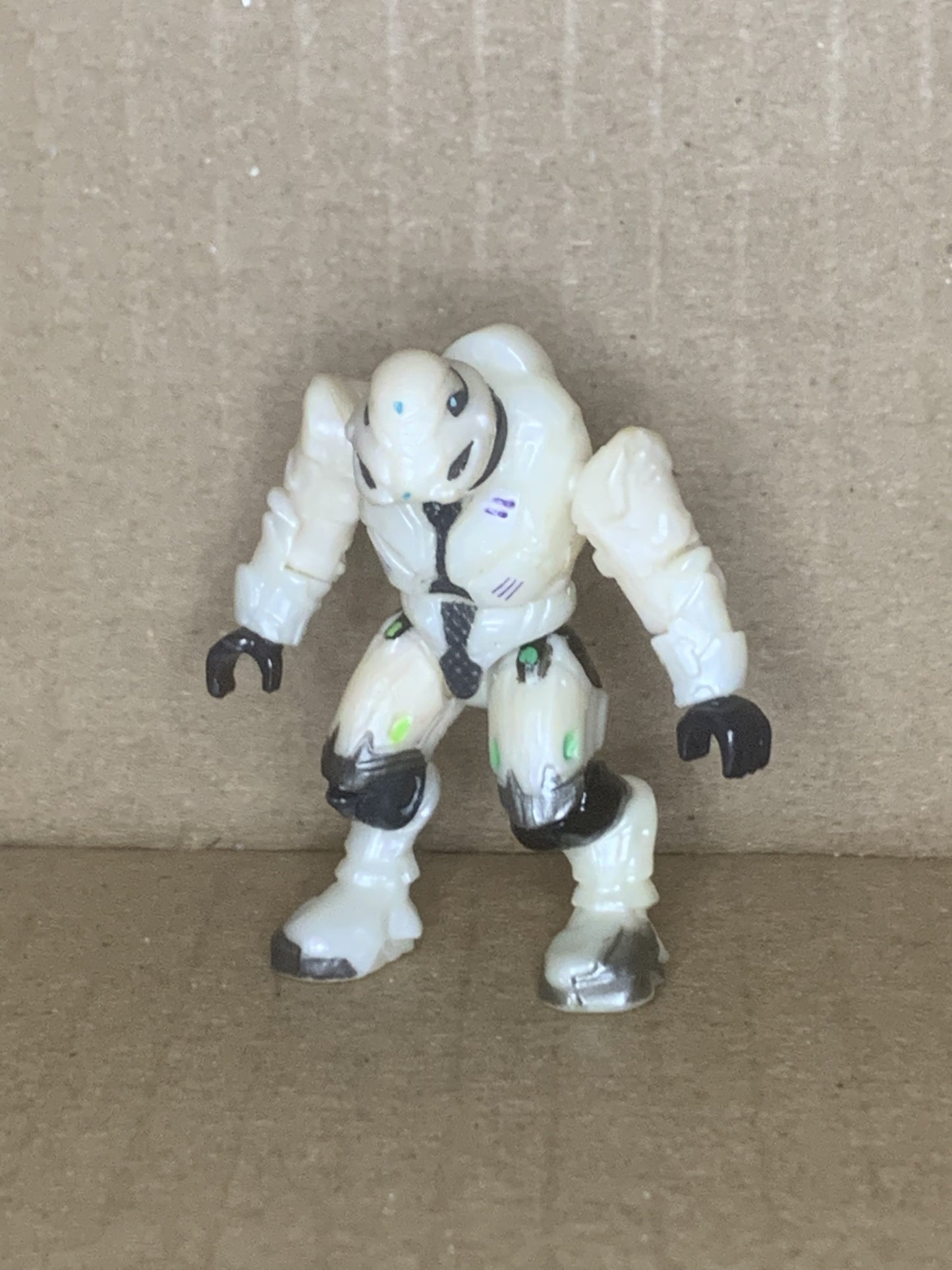 Elite Commando (White)