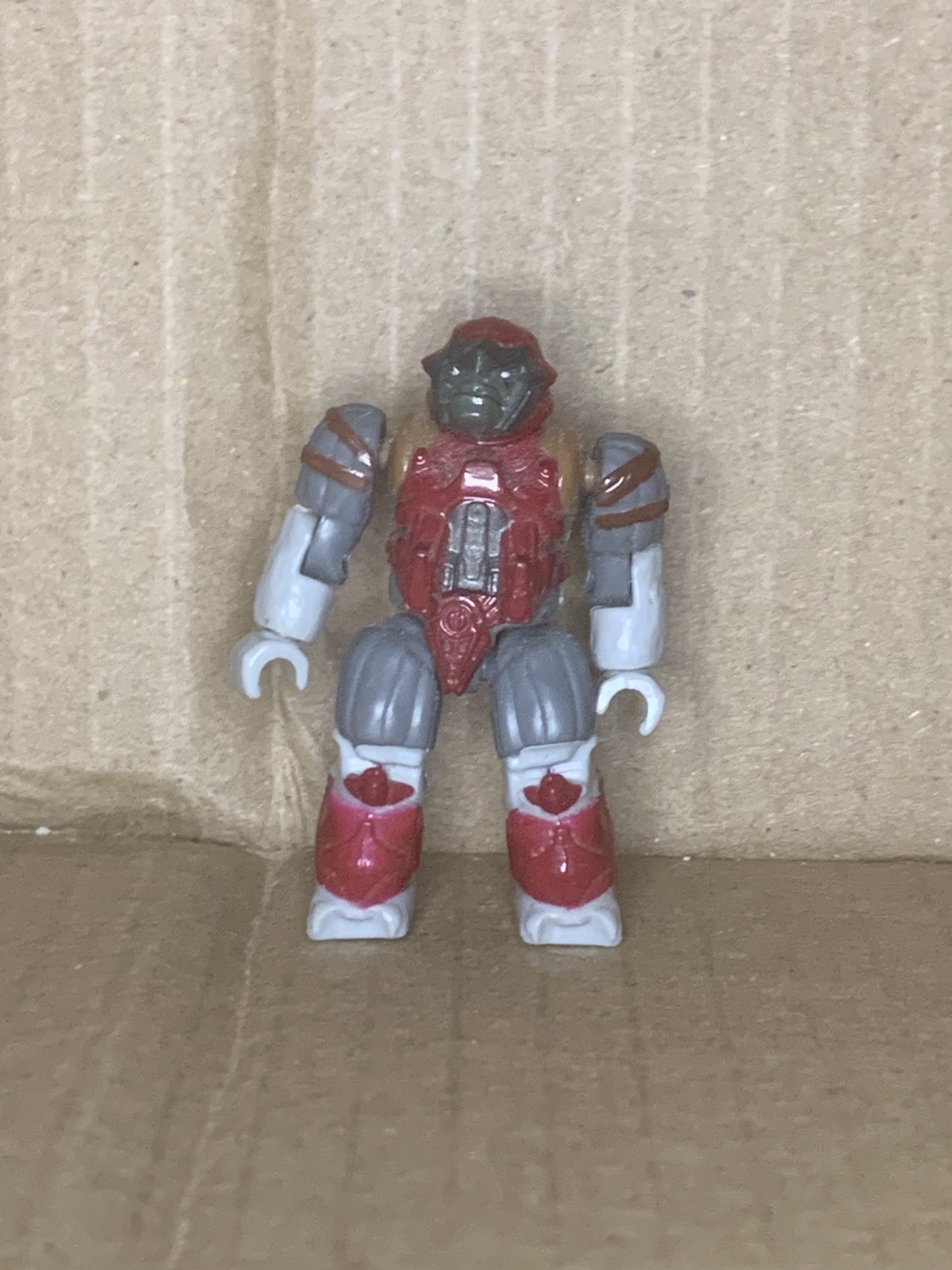 Jumppack Brute (Red)